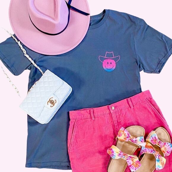 Country People Graphic Boyfriend Tee - Picture 2 of 4